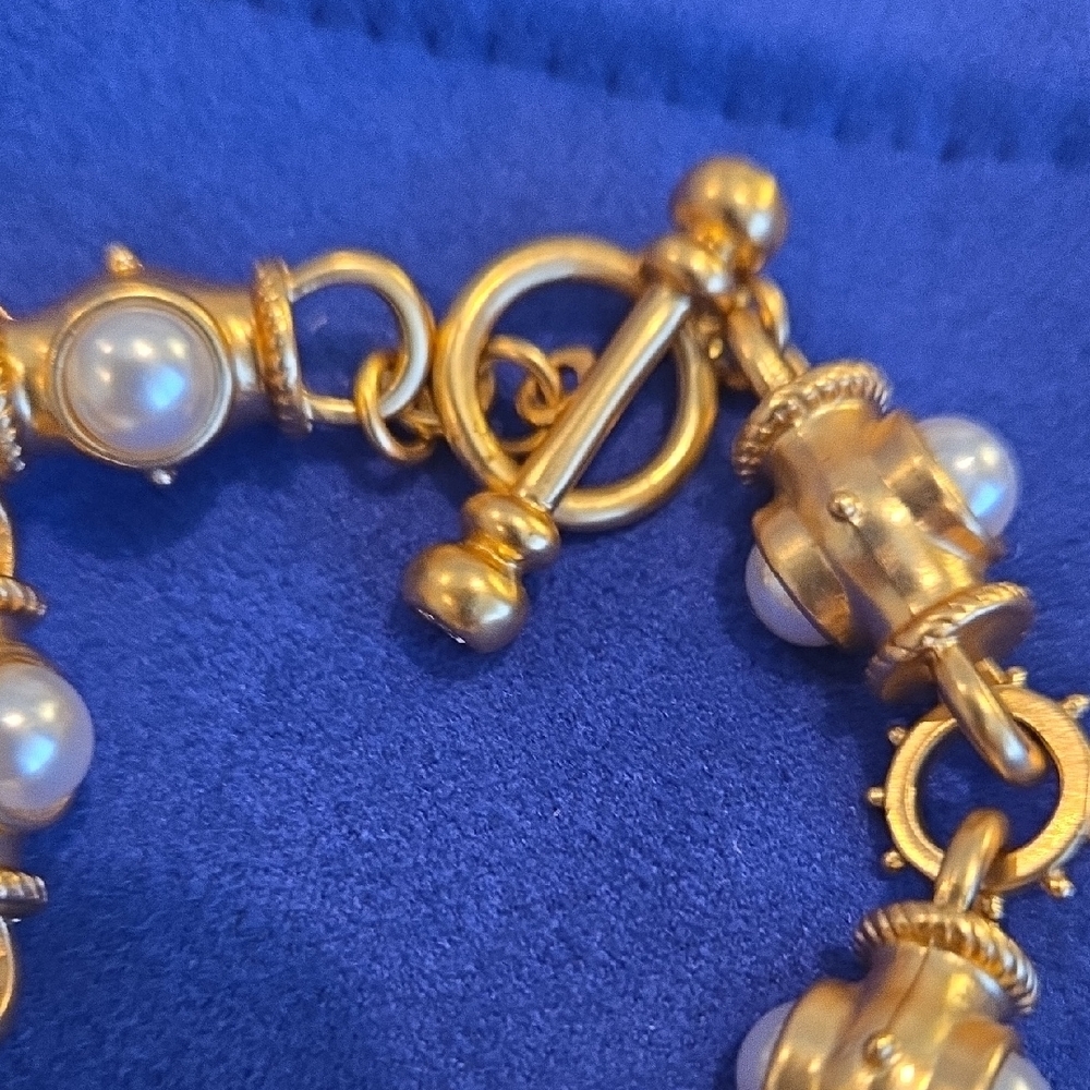 Elegant Gold and Pearl Bracelet. Pearl Ring And Necklace Seperately - Picture 2 of 6